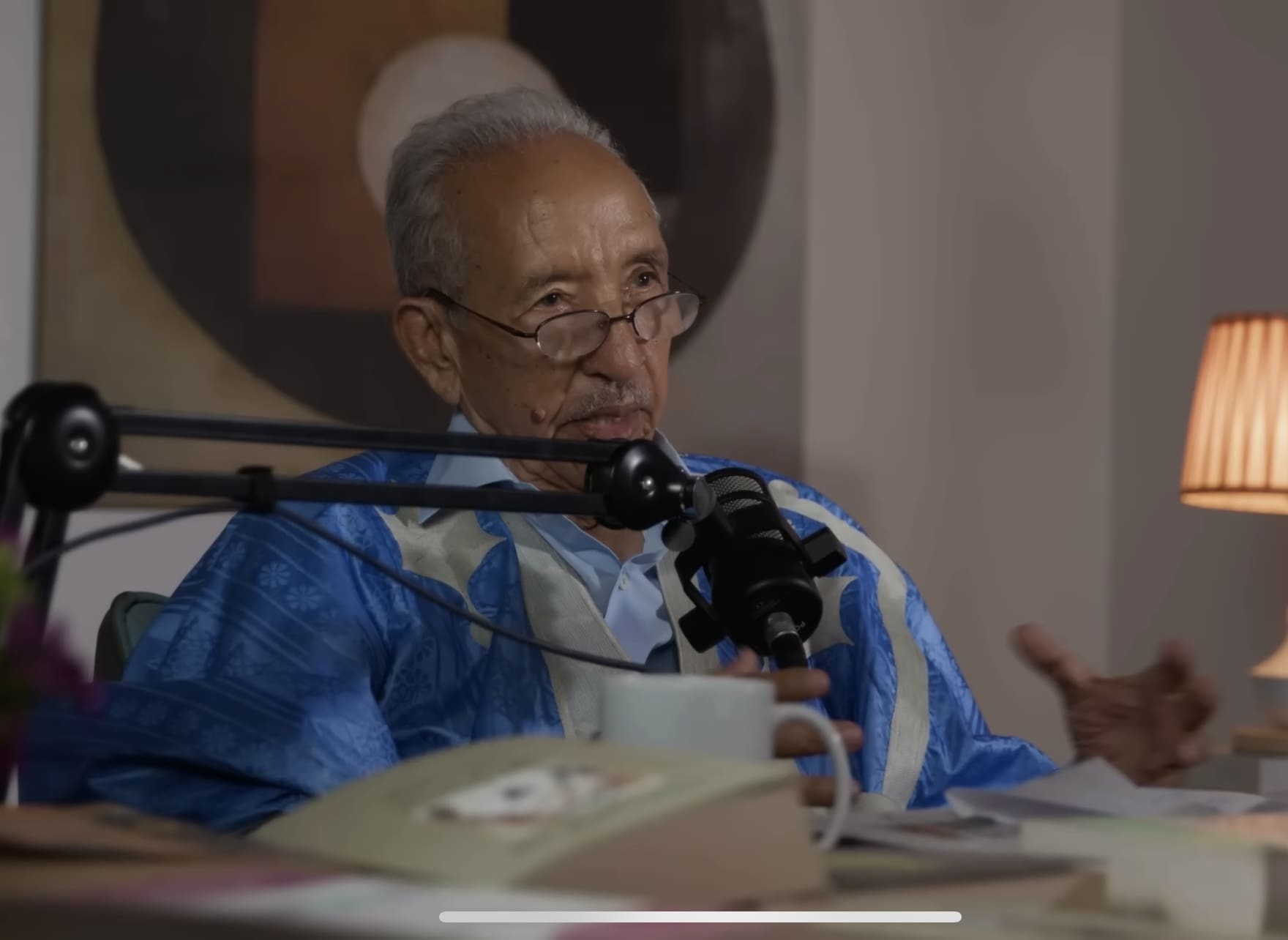 ضمّنه وثيقة.. بيان من الشيخ ولد باها رداً على أسرة ولد بوشرايه صحراء ميديا