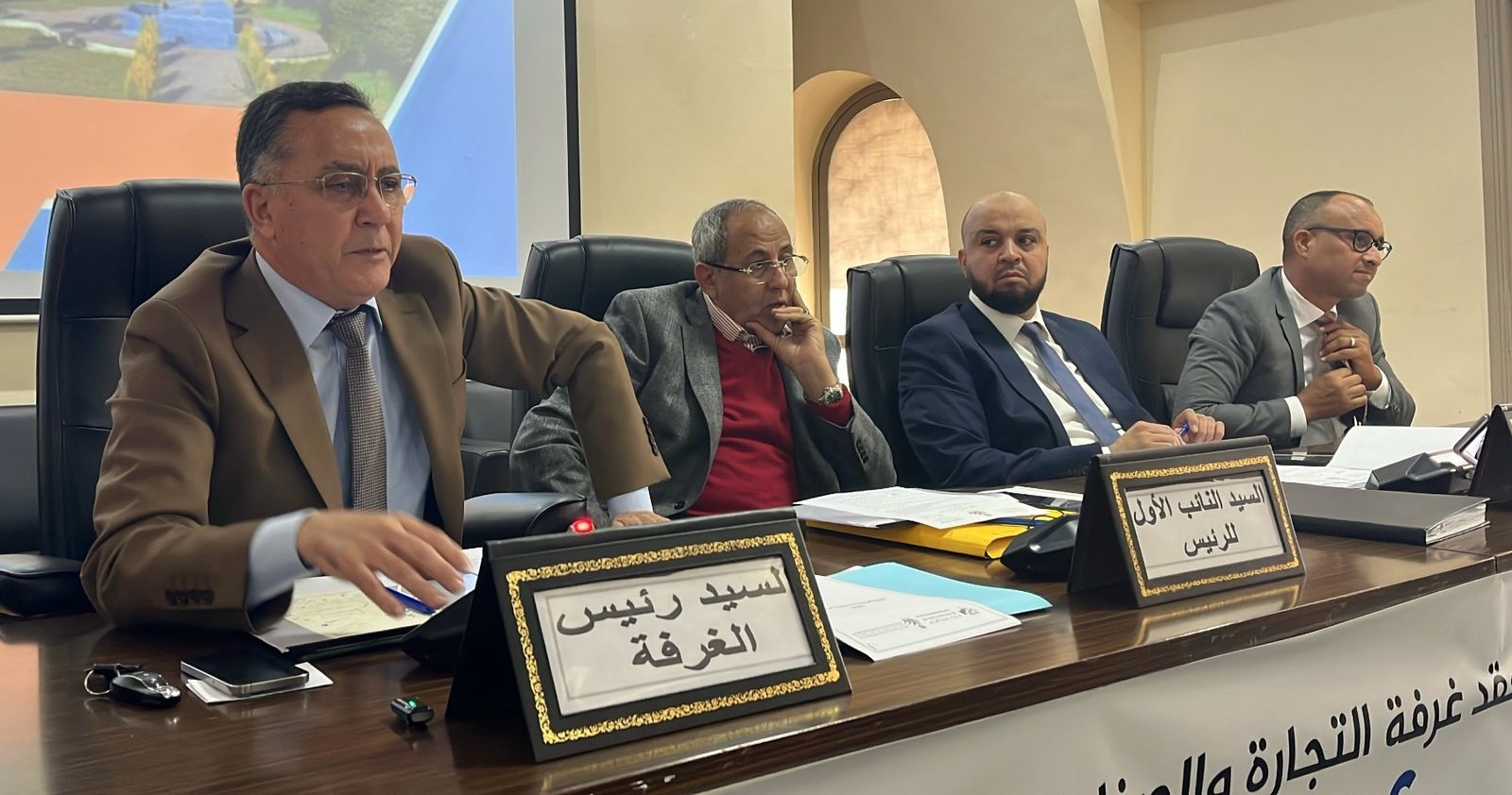 رئيس الغرفة التجارة والصناعة والخدمات بجهة مراكش اسفي كمال بنخالد غاضبا 'لي سترني الله يفضحو'
