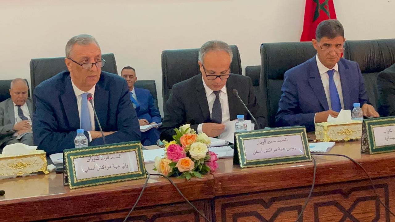 الوالي فريد شوراق يترأس اجتماع موسع بمراكش لتقييم تقدم مشاريع إعادة الإعمار وتنسيق الجهود لتسريع وتيرتها