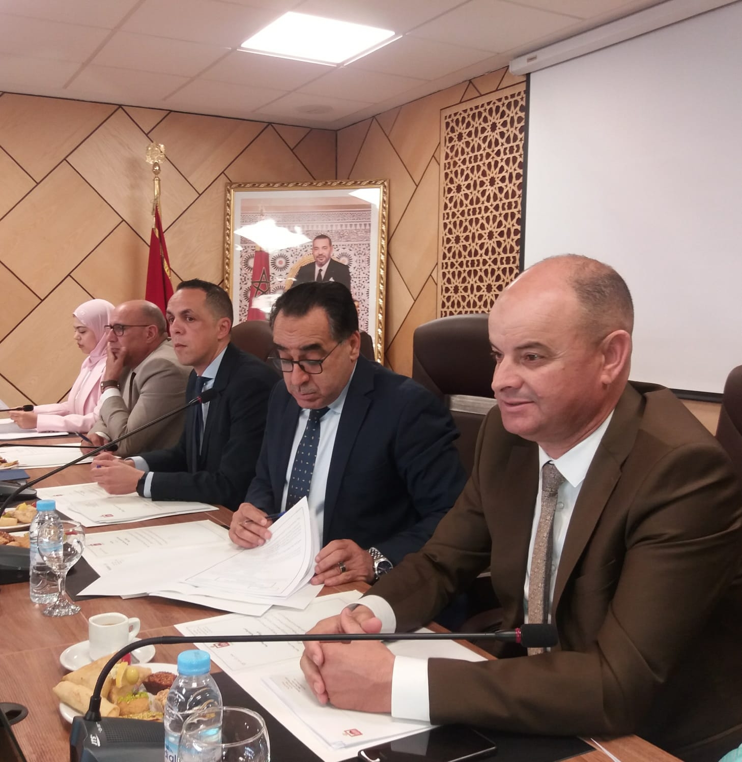 مجلس عمالة طنجة أصيلة يجري تعديلا في ميزانية التسيير لدعم لنادي اتحاد لطنجة لكرة القدم.
