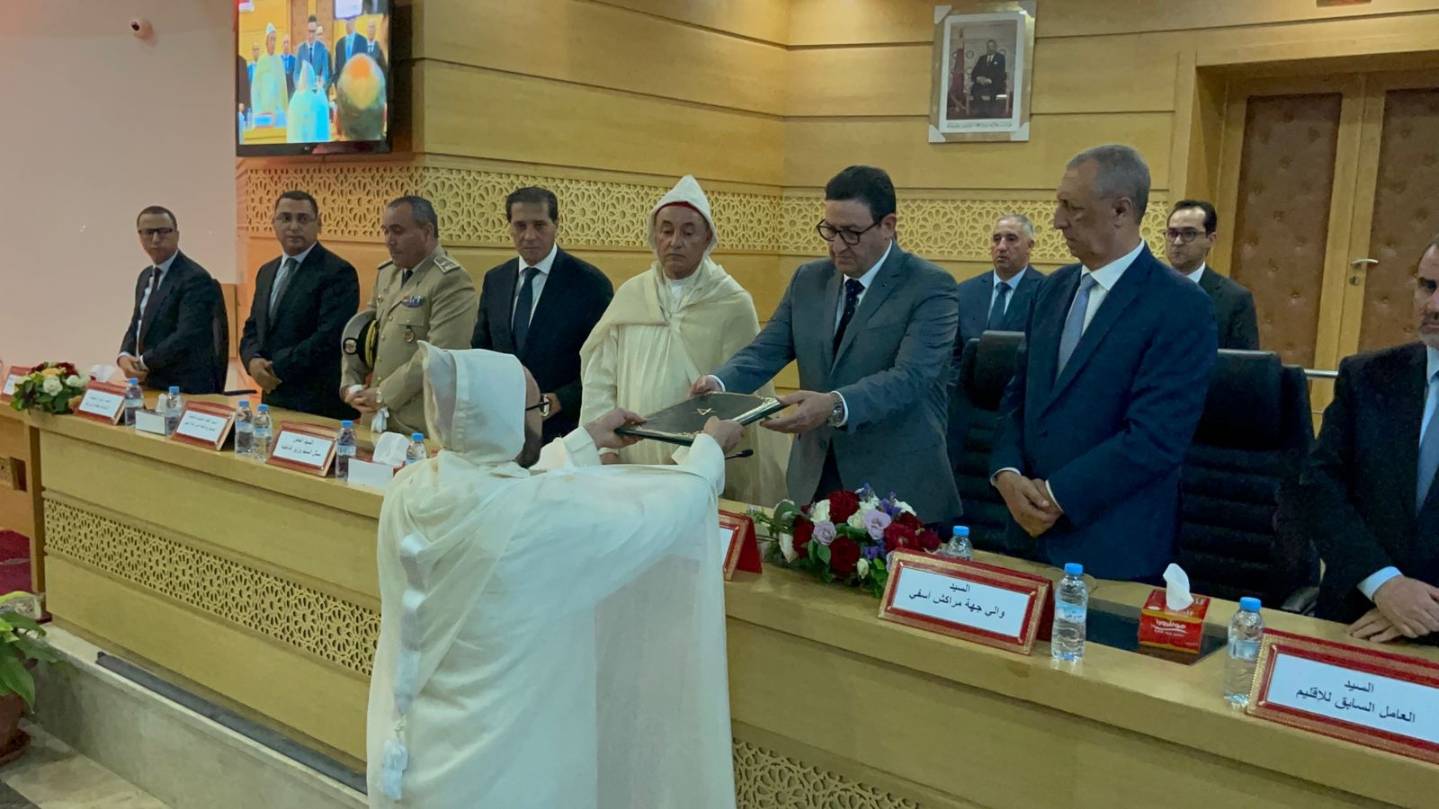 بالصور : بحضور الوالي فريد شوراق… والوزير قيوح يُشرف بعلى تنصيب سمير اليزيدي عاملاً جديداً على إقليم قلعة السراغنة