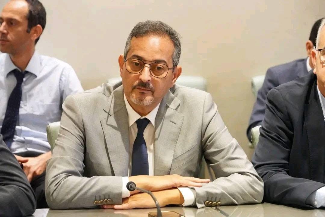 بالصور : البرلماني مولاي هشام المهاجري يثني على شجاعة نزار بركة في انتقاد سياسة استيراد المواشي