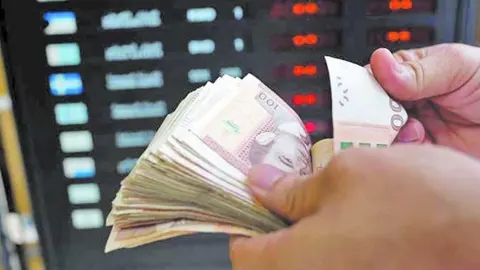 الدرهم يعزز موقعه أمام الدولار واحتياطات المملكة تواصل الارتفاع