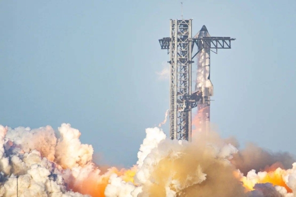 SpaceX's Starship spacecraft explodes midflight for a second time, disrupting Florida air traffic