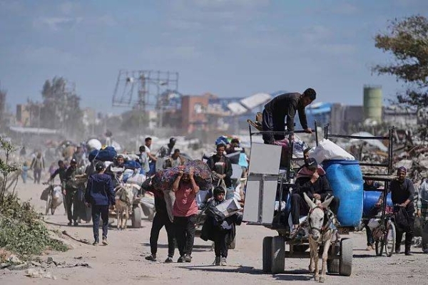 Israel defense minister threatens to &#039;seize additional territories&#039; in Gaza