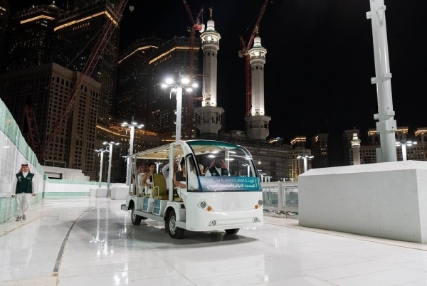 Over 1 million pilgrims benefit from golf cart service at Grand Mosque during Ramadan