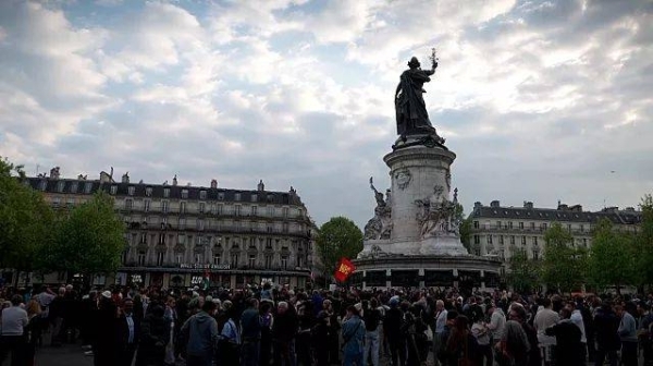 Hundreds gather in Paris to honour victim of fatal mosque attack