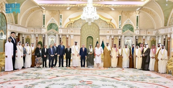 Emir of Kuwait receives IOC president, Saudi sports minister
