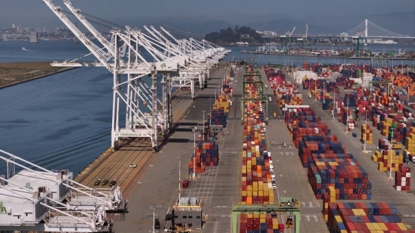 Appeals court pauses ruling that blocked Trump's tariffs
