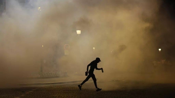 Hundreds arrested as violence continues around PSG&#039;s Champions League win