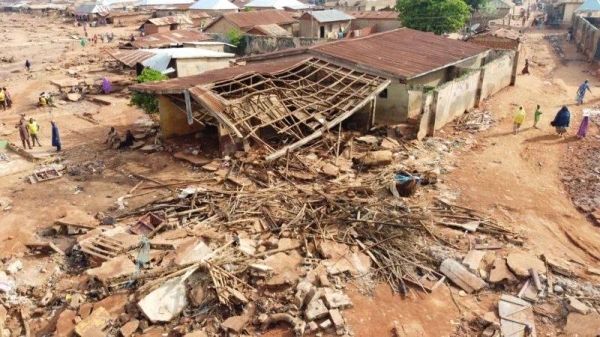 More than 700 believed dead in devastating Nigeria floods
