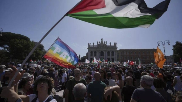 Tens of thousands gather in Rome for demonstration against the war in Gaza