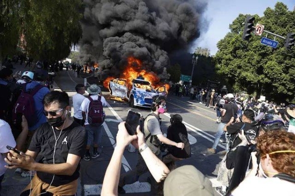 Tensions flare in LA as Trump doubles National Guard deployment