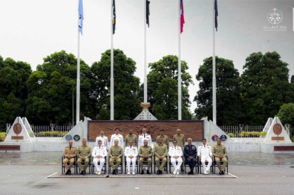 Saudi naval chief, Pakistani defense leaders discuss regional maritime security and joint training