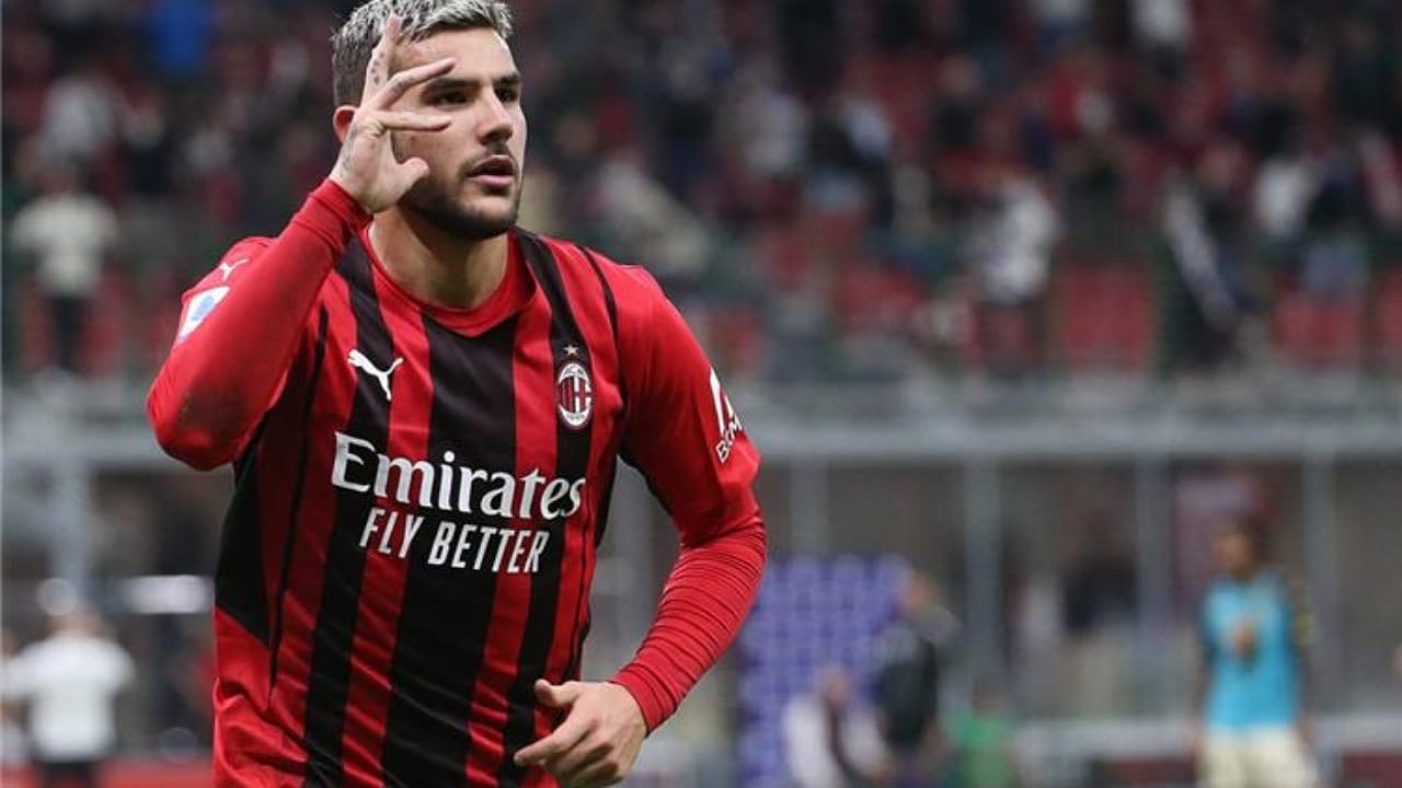 الهلال يغري ثيو هيرنانديز بعرض ضخم