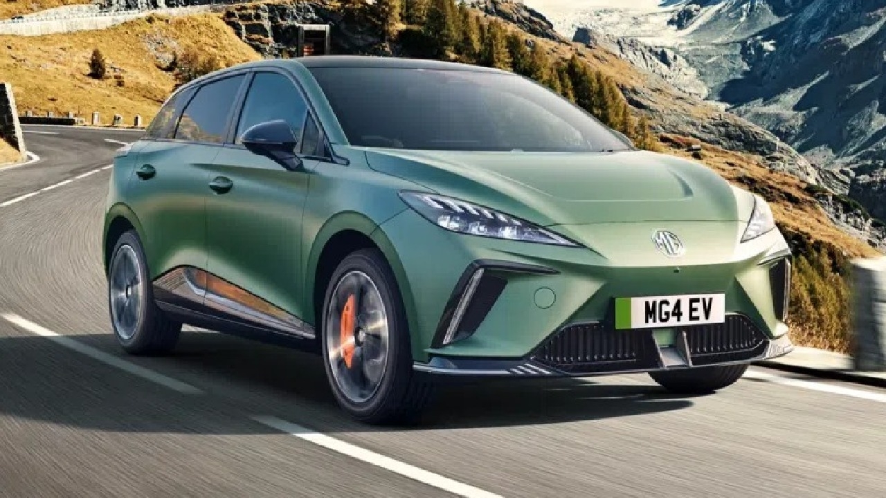 مواصفات مميزة إم جي 4 EV موديل 2025 .. صور