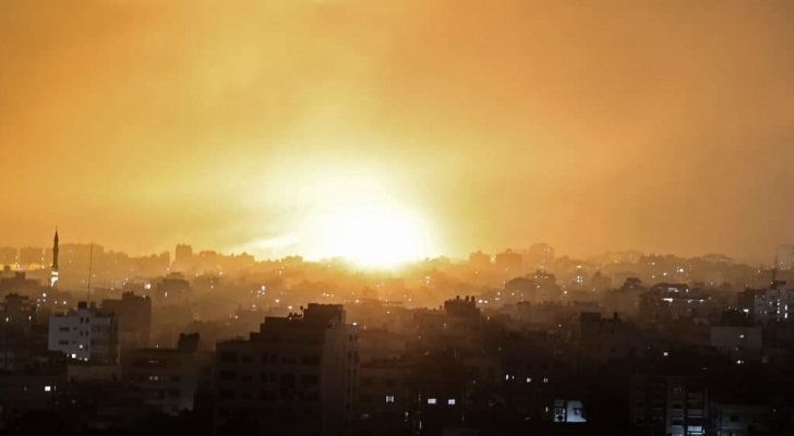 8 شهداء إثر قصف طائرات إسرائيلية مدرسة تؤوي نازحين في حي الدرج بغزة
