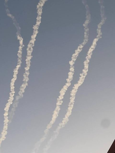 صفارات إنذار تدوي في نحو 300 بلدة ومدينة في وسط إسرائيل بسبب هجوم صاروخي / شاهد