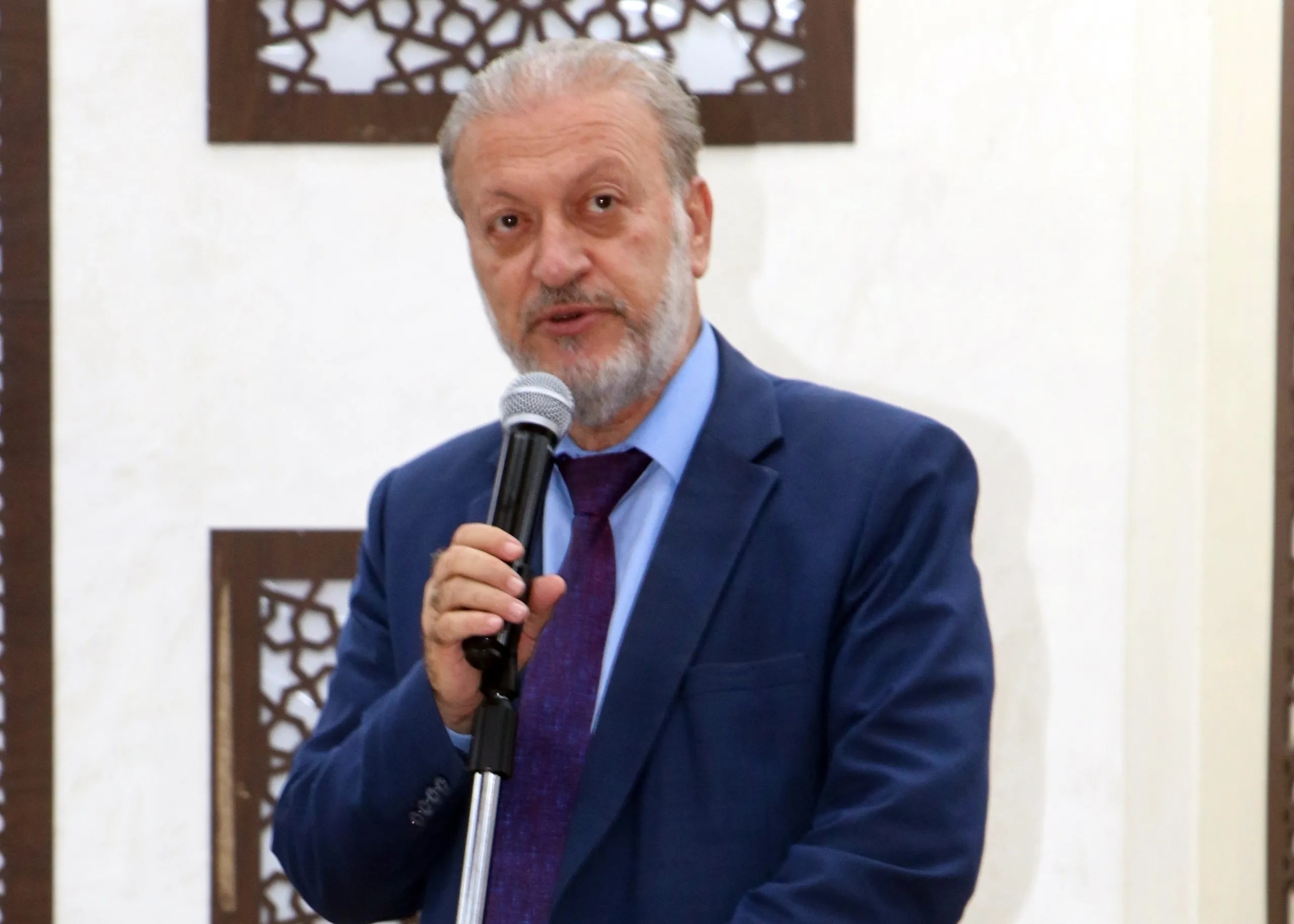 الزراعة (سُنبُلَاتٍ خُضْر)