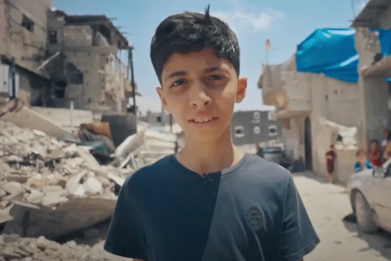 'بي بي سي' تسحب فيلما وثائقيا عن أطفال غزة.. فما السبب؟