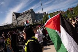 قاض أميركي يمنع إدارة ترمب من ترحيل طالب مؤيد لفلسطين