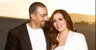 أحمد السقا يعلن طلاقه من مها الصغير بعد 26 عاماً من الزواج
