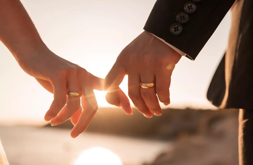 ساعة زفاف.. العريس اختفى وعروسه تكتشف خدعة كبرى
