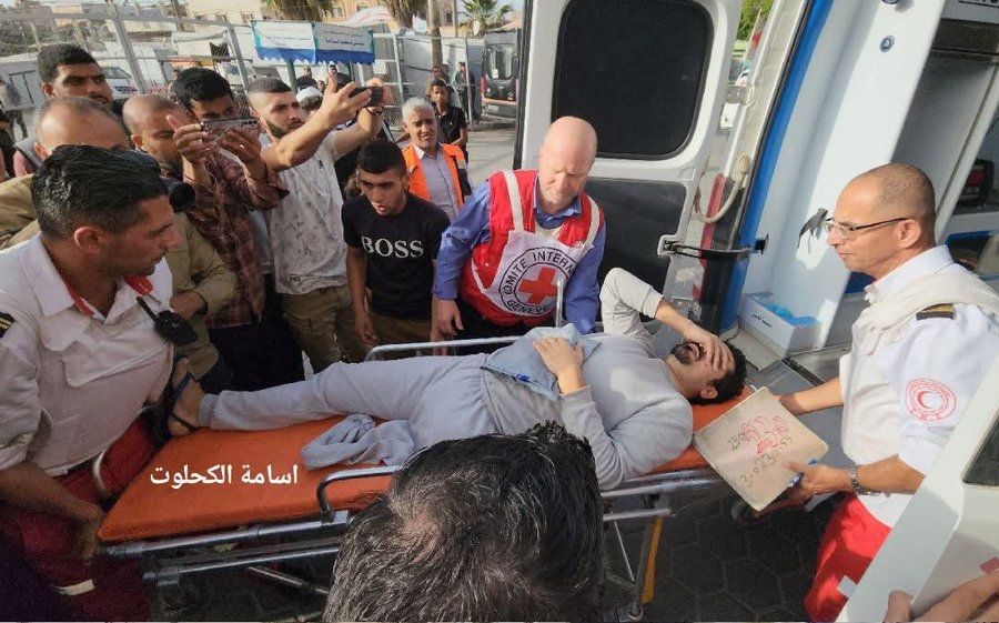 أحدهم مبتور القدم.. الاحتلال يفرج عن 10 أسرى من قطاع غزة