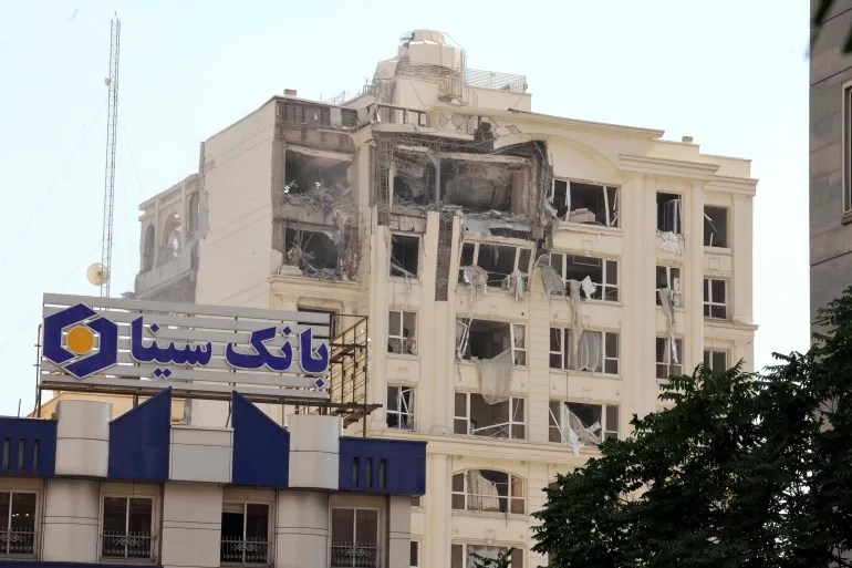 كاتب إسرائيلي: 3 أسئلة حاسمة ستحدد ما سيحدث لاحقا