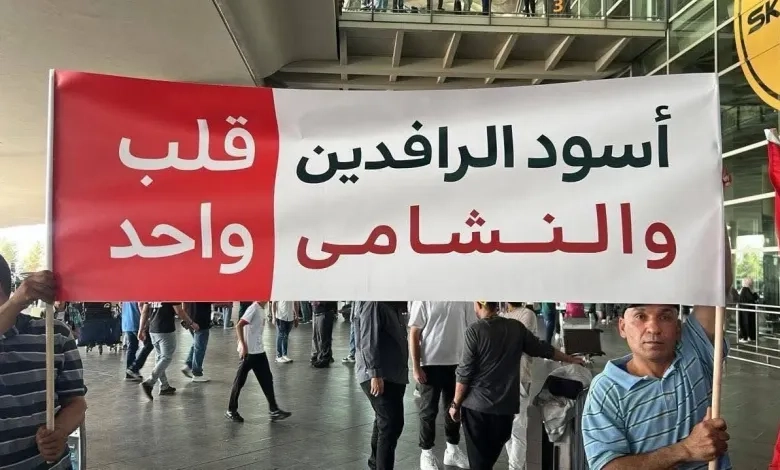 أردنيون يستقبلون المنتخب العراقي في مطار الملكة علياء / شاهد