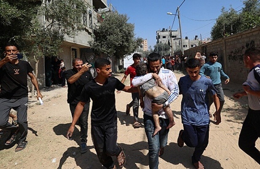 مشاهد قاسية لهجوم إسرائيلي استهدف مدنيين فلسطينيين غرب مدينة غزة / فيديو