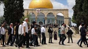 مستوطنون يقتحمون المسجد الأقصى المبارك
