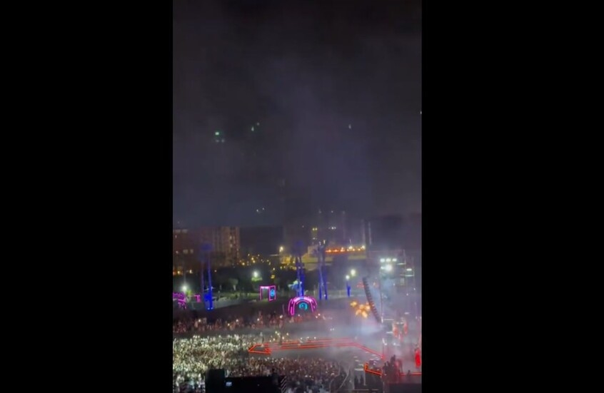 لحظة مقتل شخص في حفل محمد رمضان بسبب انفجار (صور + فيديو)