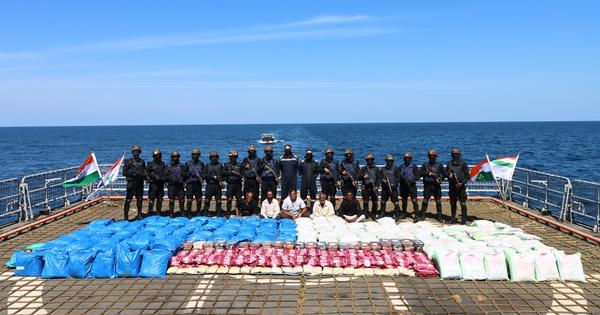 Indian Coast Guard recruitment 2025: Applications open for Yantrik and Navik posts, apply by June 25