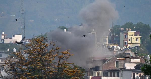 Rush Hour: Pakistan authorises military response to Indian strikes, 22 alleged Maoists killed & mo