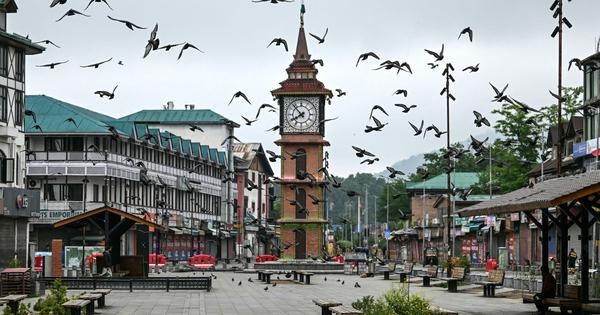 Police conduct searches in J&K to confiscate 25 books banned by administration
