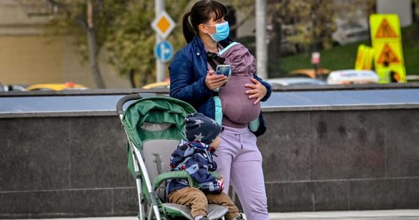 Russia's pro-natalist push: Paying pregnant schoolgirls to have babies