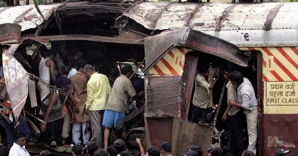 All 12 acquitted in 2006 Mumbai local train blasts case