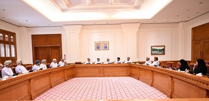 Shura Council's panel reviews Oman Air voluntary resignation notices