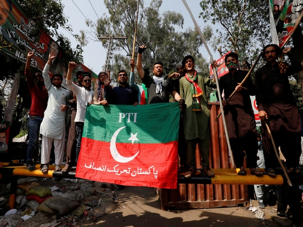 Pakistan Tehreek-e-Insaf-backed lawyers convention rejects 26th constitutional amendment