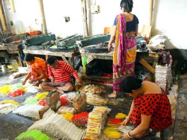 Around 50% of Mudra accounts in India belong to SC, ST and OBCs; boosting financial independence: SBI Report