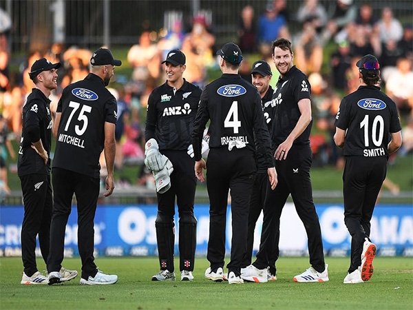New Zealand sweep series against Pakistan as Sears, Bracewell set up 43-run triumph in 3rd ODI