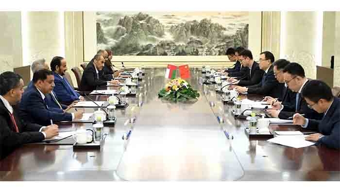 Oman, China explore means of boosting strategic relations in all spheres