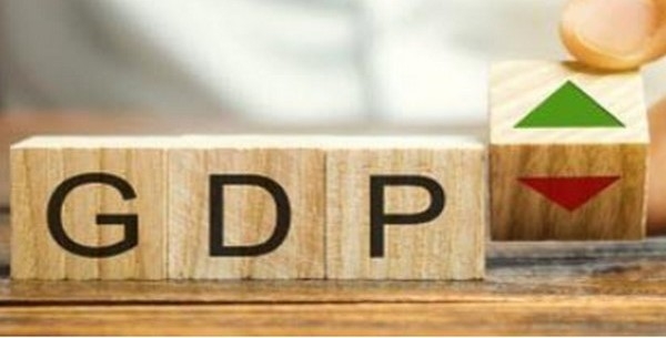 S&P cuts US growth forecast sharply but rules out chances of a recession