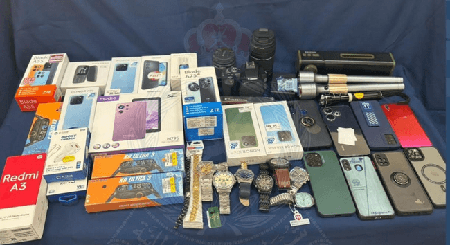 Five arrested for stealing mobile phones, electronic devices in Muscat
