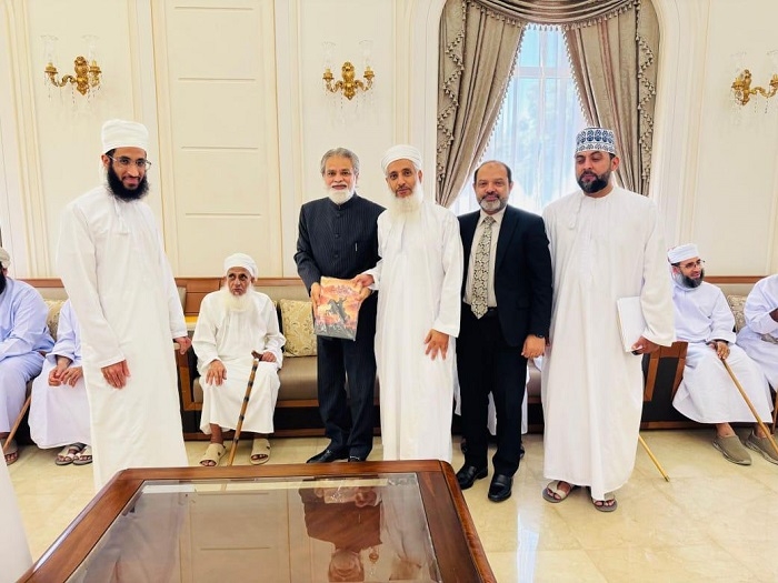 Pakistani judge launches book on prominent Omani personality Al Muhallab Ibn Abi Sufra