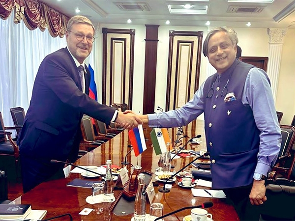 Shashi Tharoor meets Deputy Chairman of Russian Federation Council in Moscow