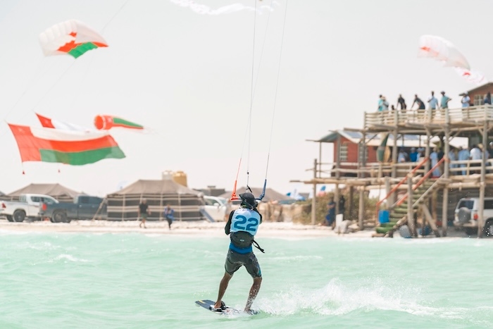 First day of Oman Kite Festival 2025 gets underway on the shores Bar Al Hikman