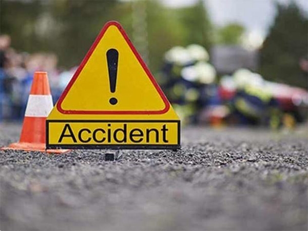 Bus accident in Vietnam kills 9, including children