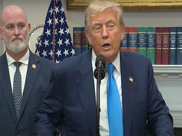 Trump signs new order on tariffs - India's 25%, Pakistan 19%, Bangladesh 20%